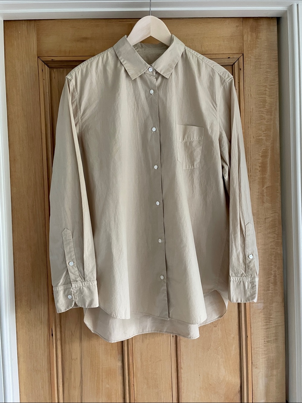 Nili Lotan Medium (M) Beige Button-Down Shirt 100% Cotton Tan